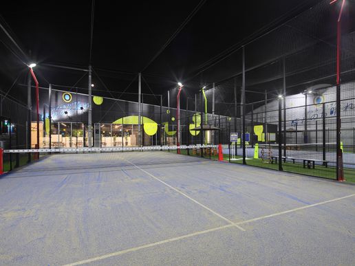 パデル＆フットサル晴れのち晴れのテナント写真1