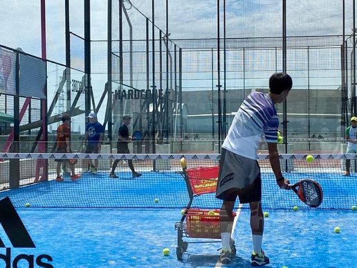 パデルワンしんかなのテナント写真1