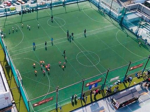 NEW BALANCE FUTSAL PLACE FUKUOKAのテナント写真1