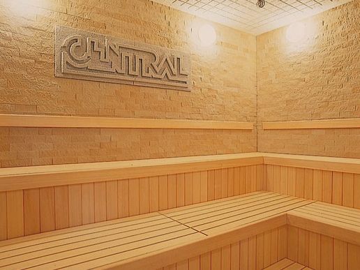 セントラルフィットネスクラブ金沢のテナント写真1