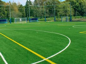 服部緑地フットサル場