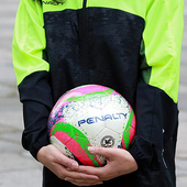 初心者のためのフットサル講座「サッカーボールとフットサルボールの違い」